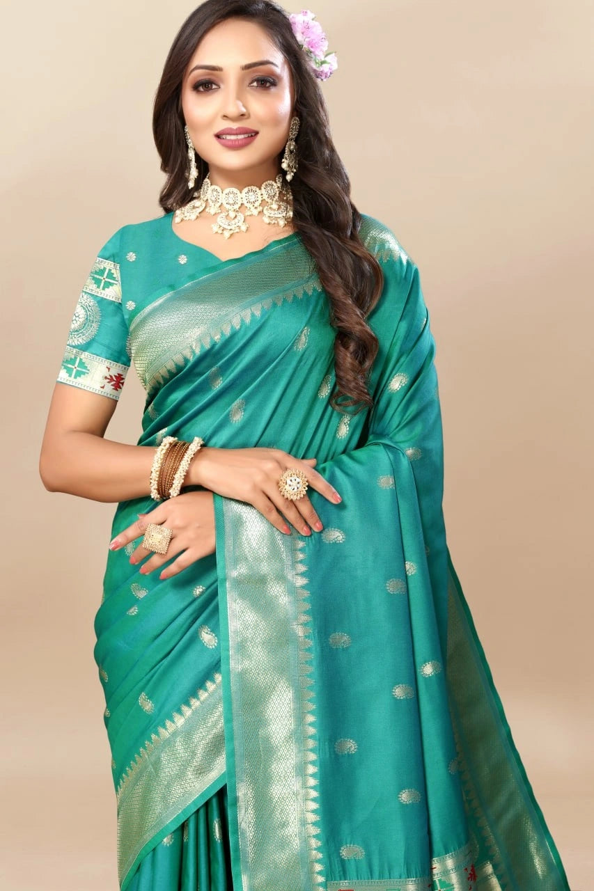 Paithani Silk Saree with Meenakari Pallu