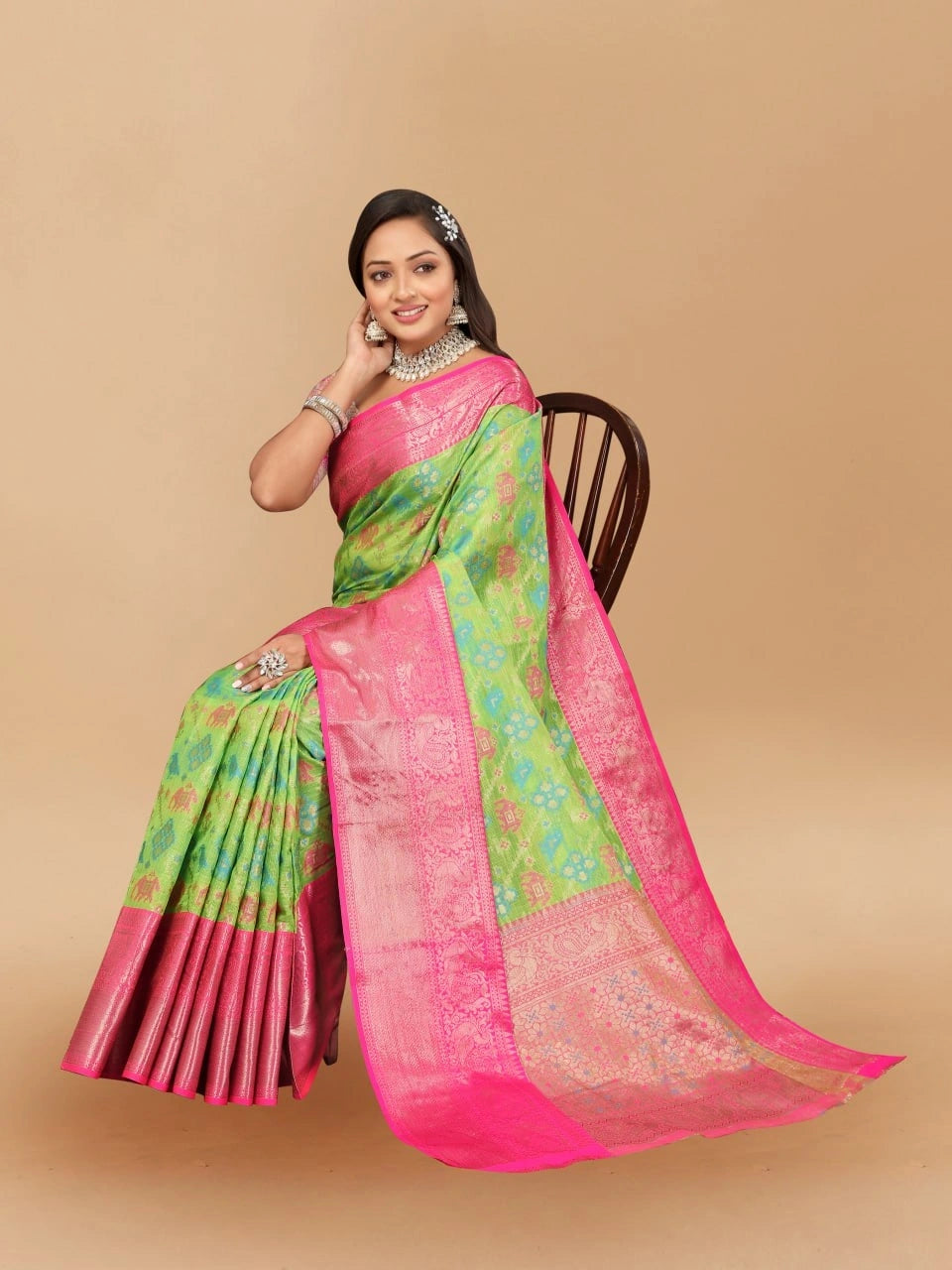 Soft Cotton Saree with Meenakari, Rich Zari Pallu