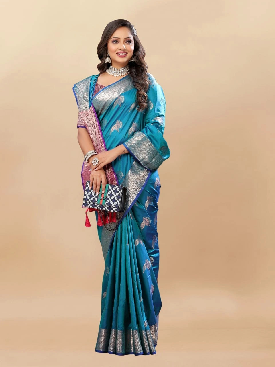 Soft Silk Saree with Rich Zari Weaving, Zari Border