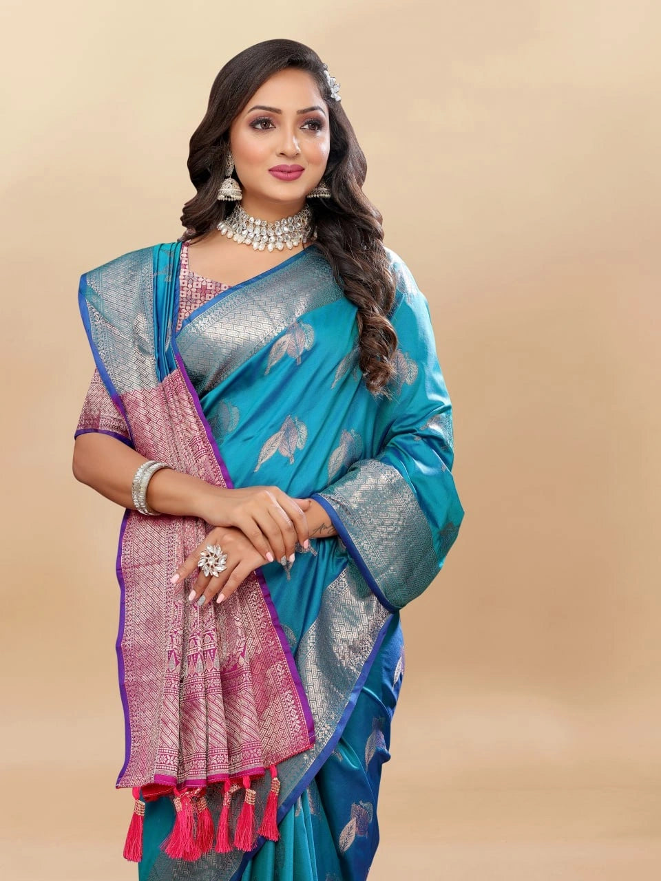 Soft Silk Saree with Rich Zari Weaving, Zari Border