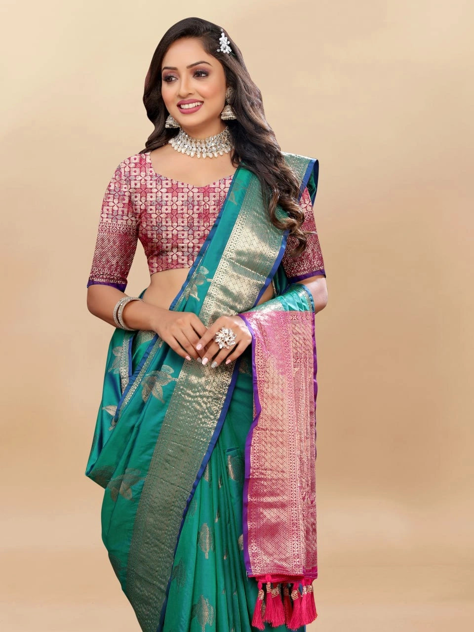 Soft Silk Saree with Rich Zari Weaving, Zari Border