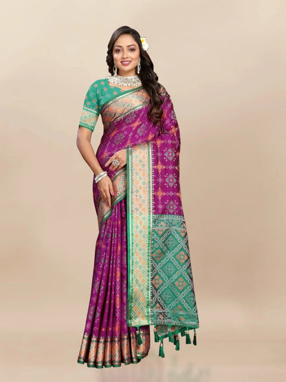 Soft Patola Silk Saree with Meenakari Zari Motifs, Rich Pallu