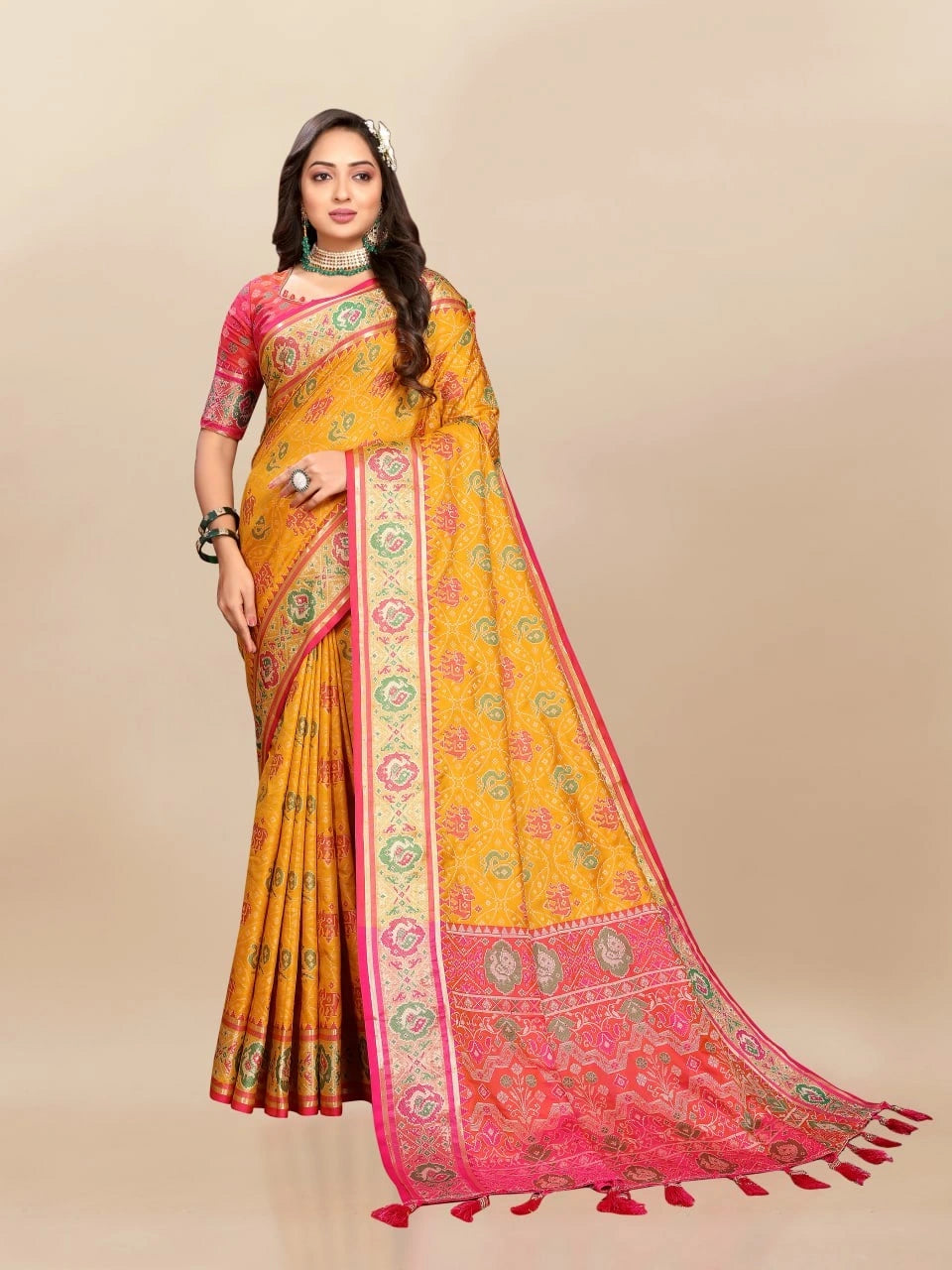 Soft Patola Silk Saree with Meenakari Zari Motifs, Rich Pallu