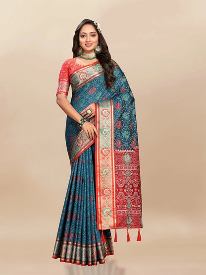 Soft Patola Silk Saree with Meenakari Zari Motifs, Rich Pallu