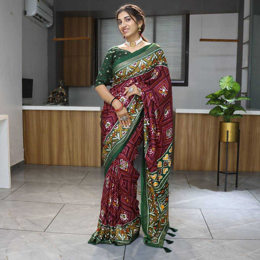 Stylish Tussar Silk Saree with bandhani design